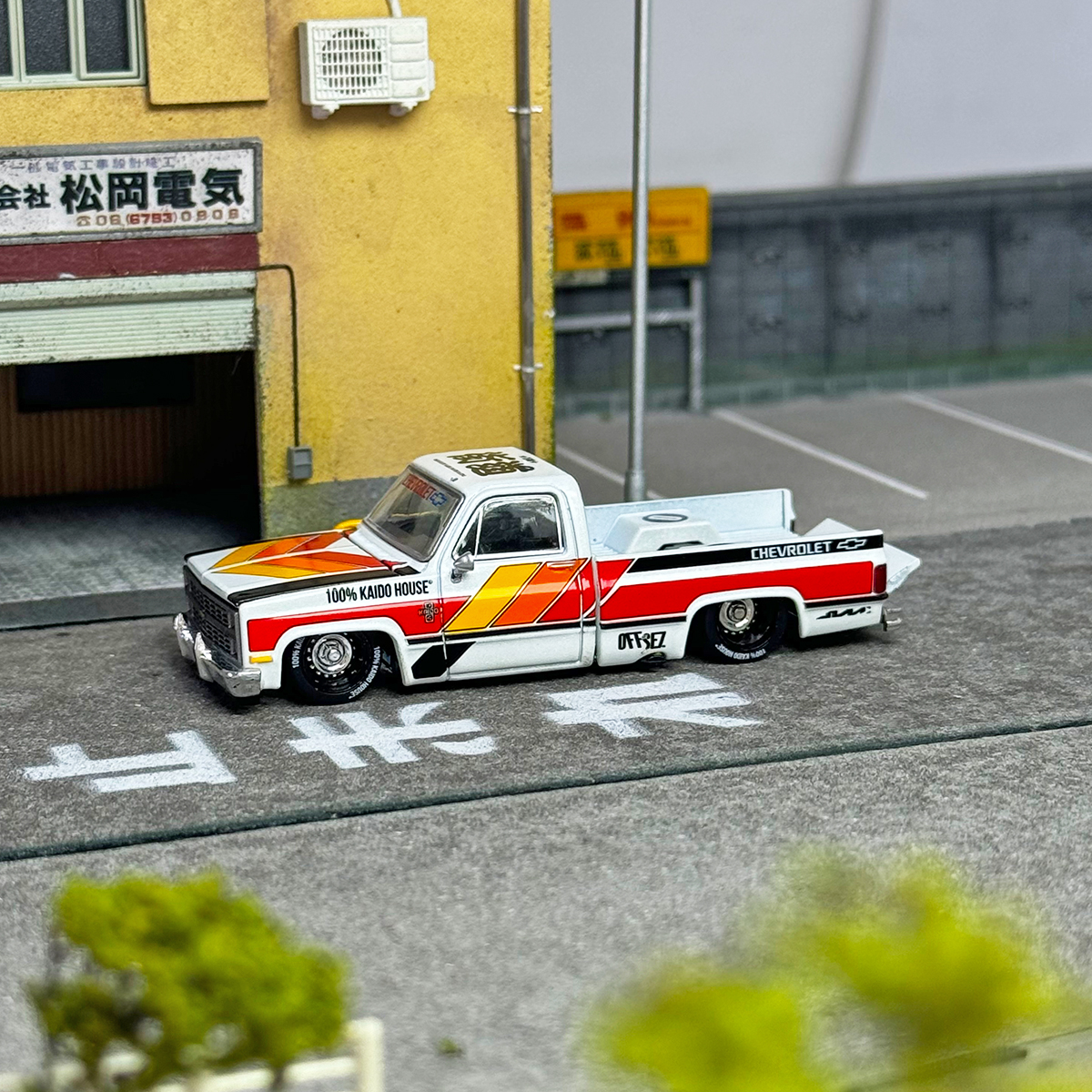 TSM MINI GT KAIDO HOUSE 1:64 Chevrolet Silverado pickup V1 car model