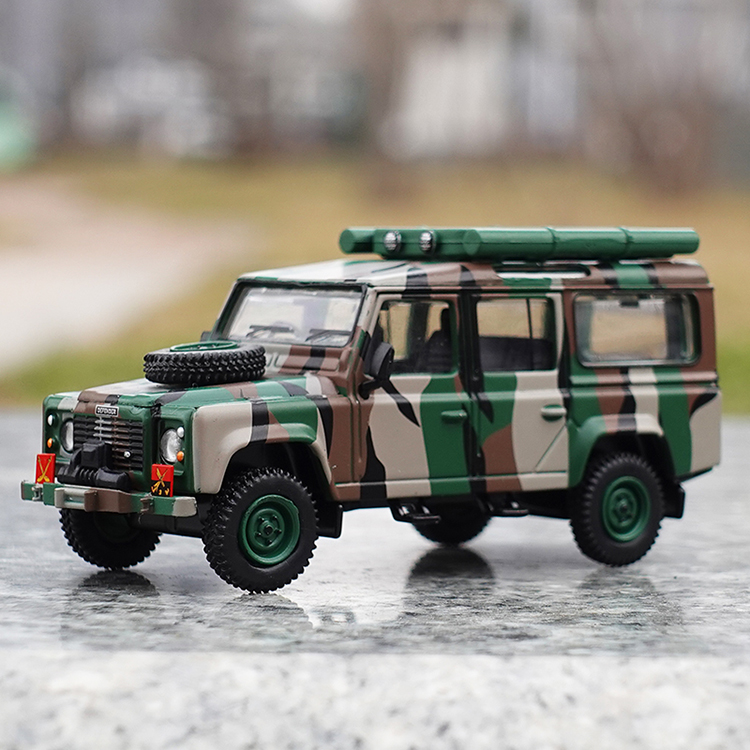 TSM MINI GT 1:64 Land Rover Defender 110 Defender alloy car model