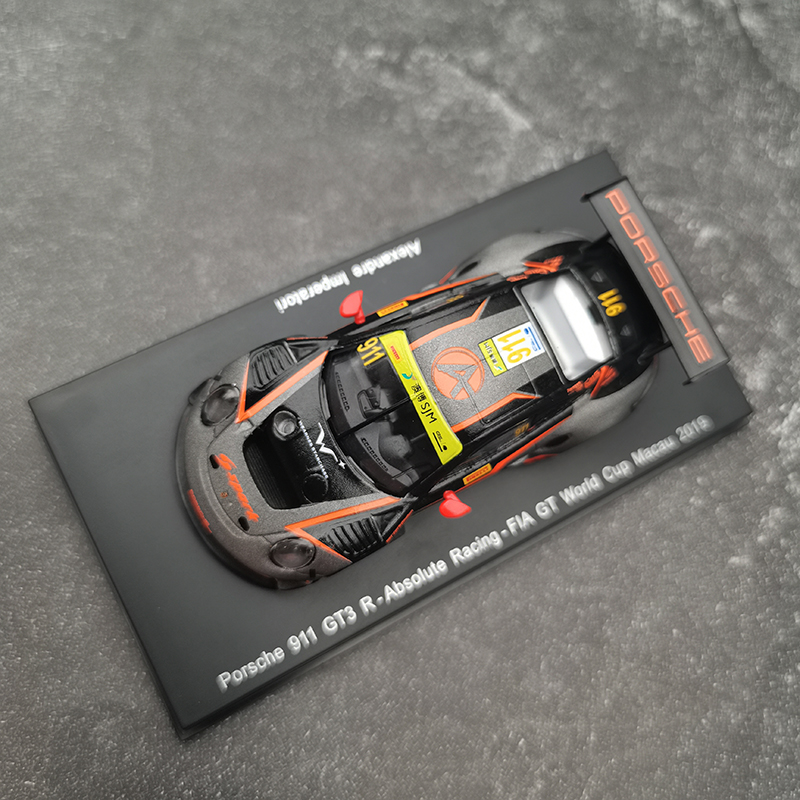 Spark Porsche 911 RSR Le Mans Racing supercar model collection decoration resin