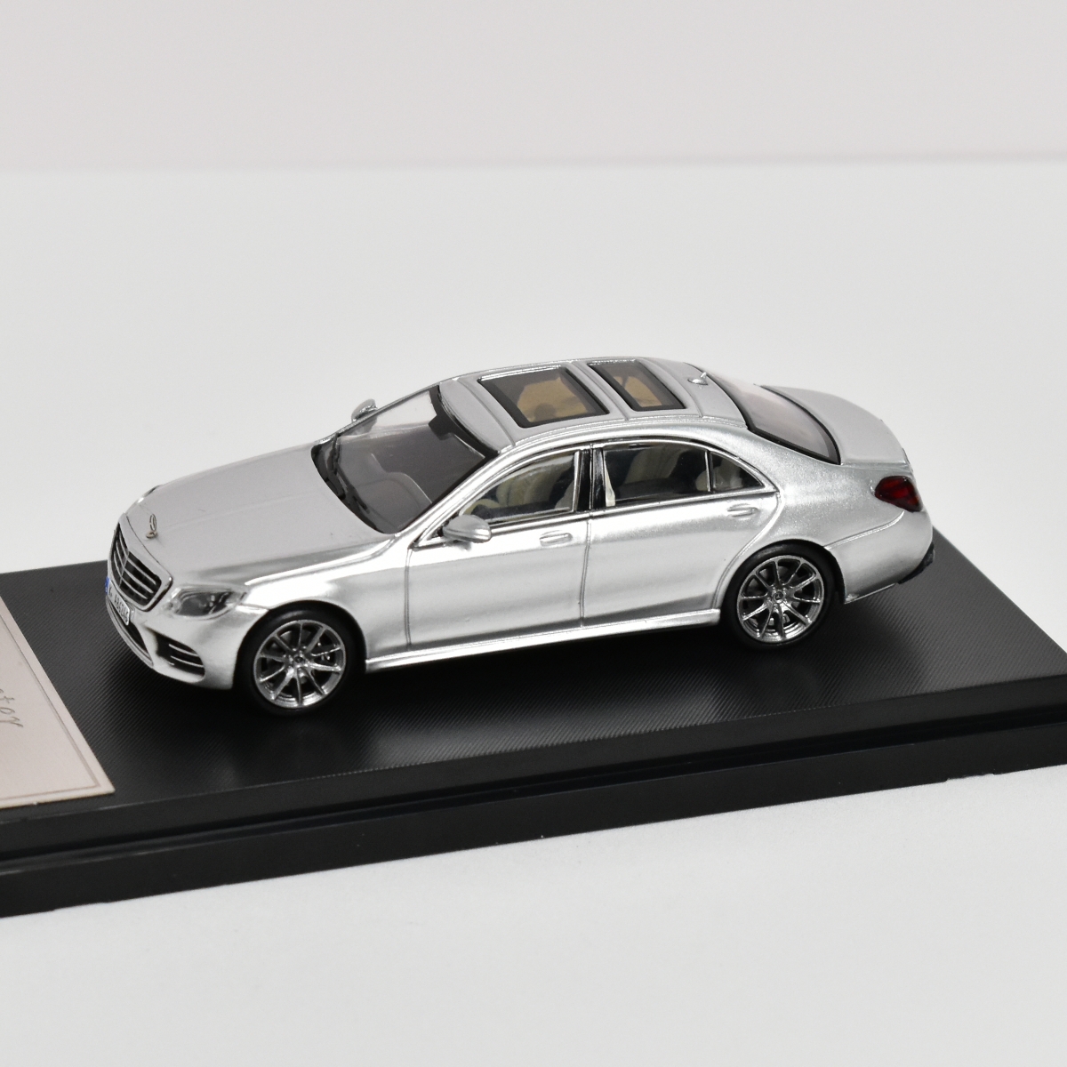 Master 1:64 Mercedes-Benz S-Class Maybach alloy car model display collection