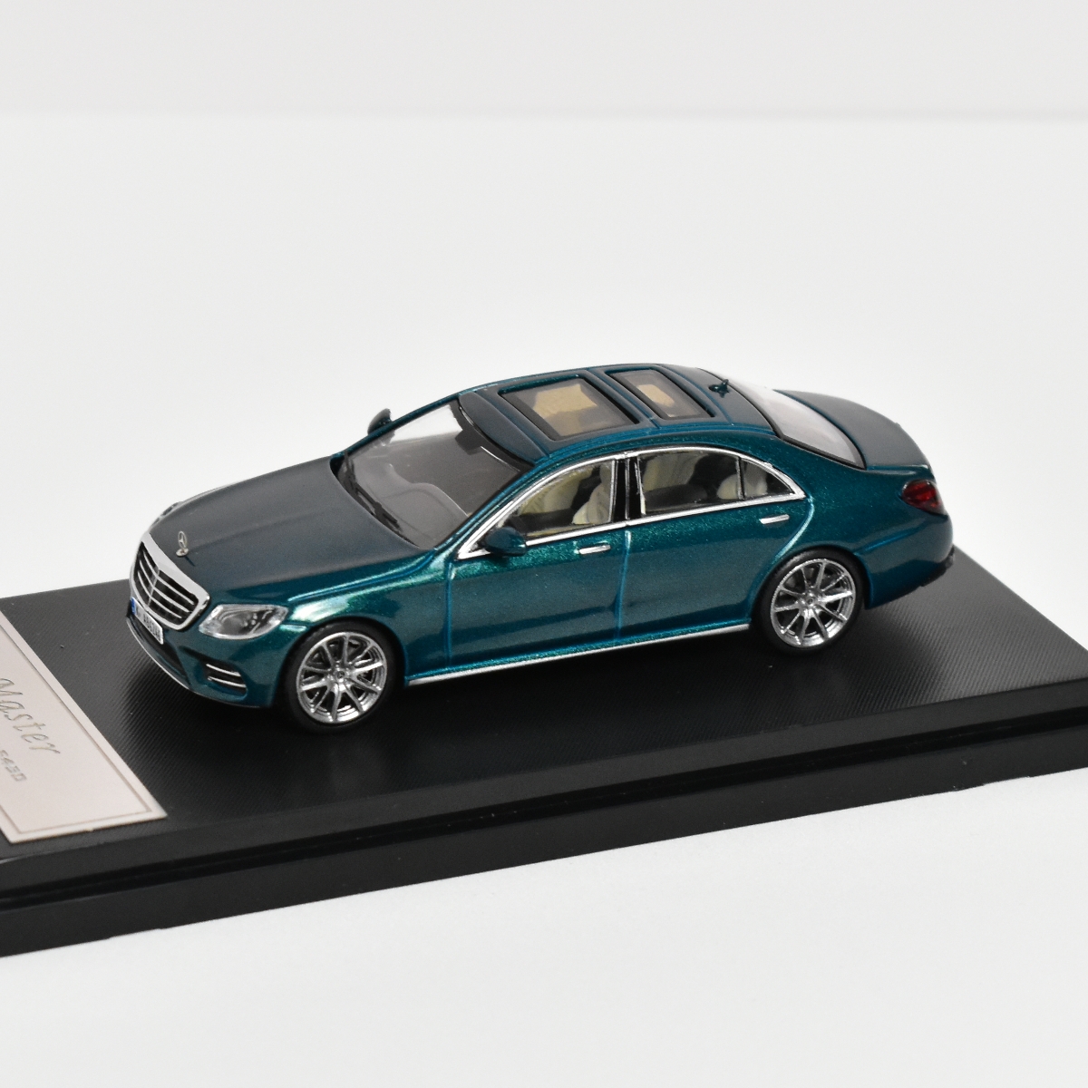 Master 1:64 Mercedes-Benz S-Class Maybach alloy car model display collection