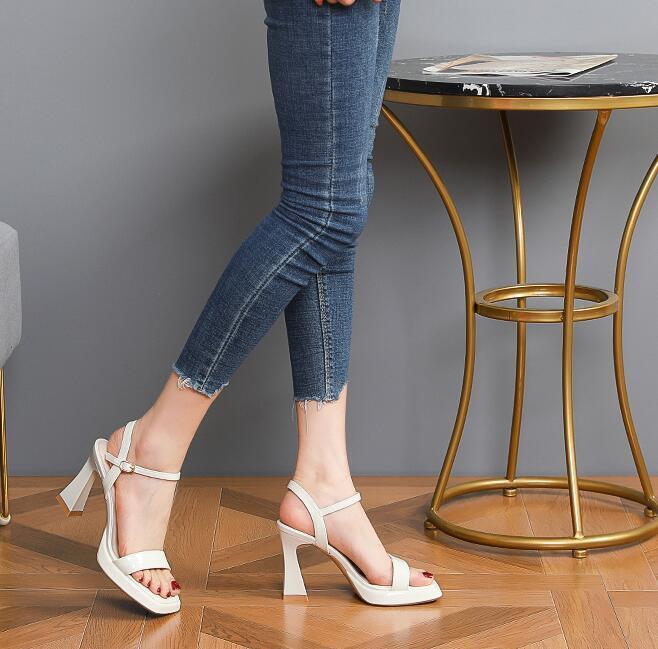 Mujeres Puntera Cuadrada Patente Cuero Tacones Altos de Bloque Verano Cordón Sandalias Vestido - Imagen 20 de 22