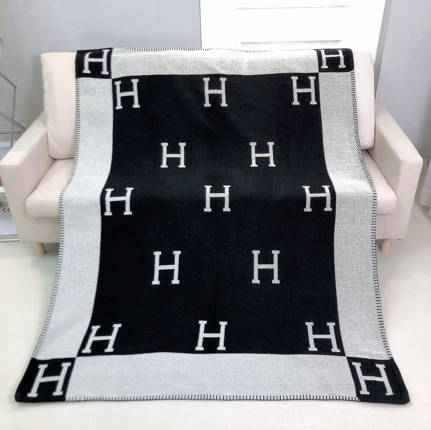 Hot Cashmere blanket, office towel, nap, picnic, camping blanket - Picture 26 of 55