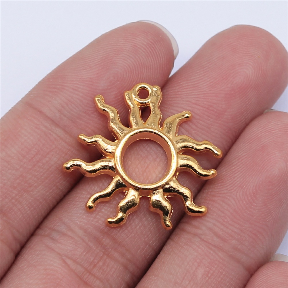 Multicolor 84 Stck. Hell Gold Sonne Charms Anhänger zum Selbermachen Handwerk 25x24mm D11450 - Bild 8 von 9