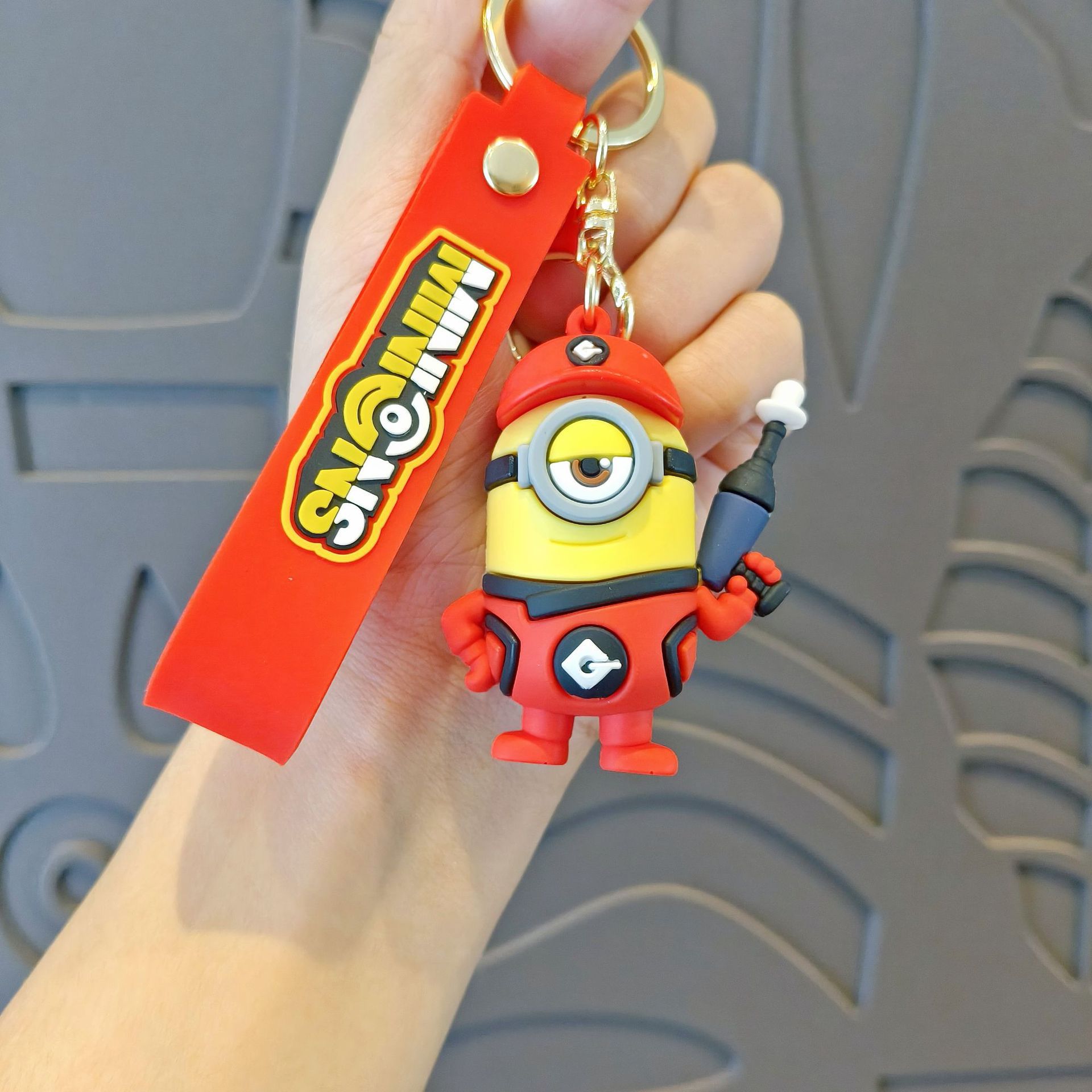 New Thief Daddy Minion Keychain Bob Couple Bag Pendant Doll Car Keychain - Picture 27 of 28