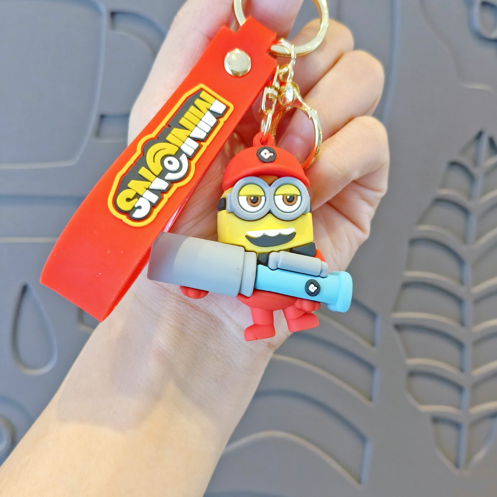 New Thief Daddy Minion Keychain Bob Couple Bag Pendant Doll Car Keychain - Picture 28 of 28