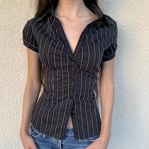 Camiseta negra blanca a rayas con botones Y2K para mujer informal manga abullonada ajustada corta - Imagen 11 de 12