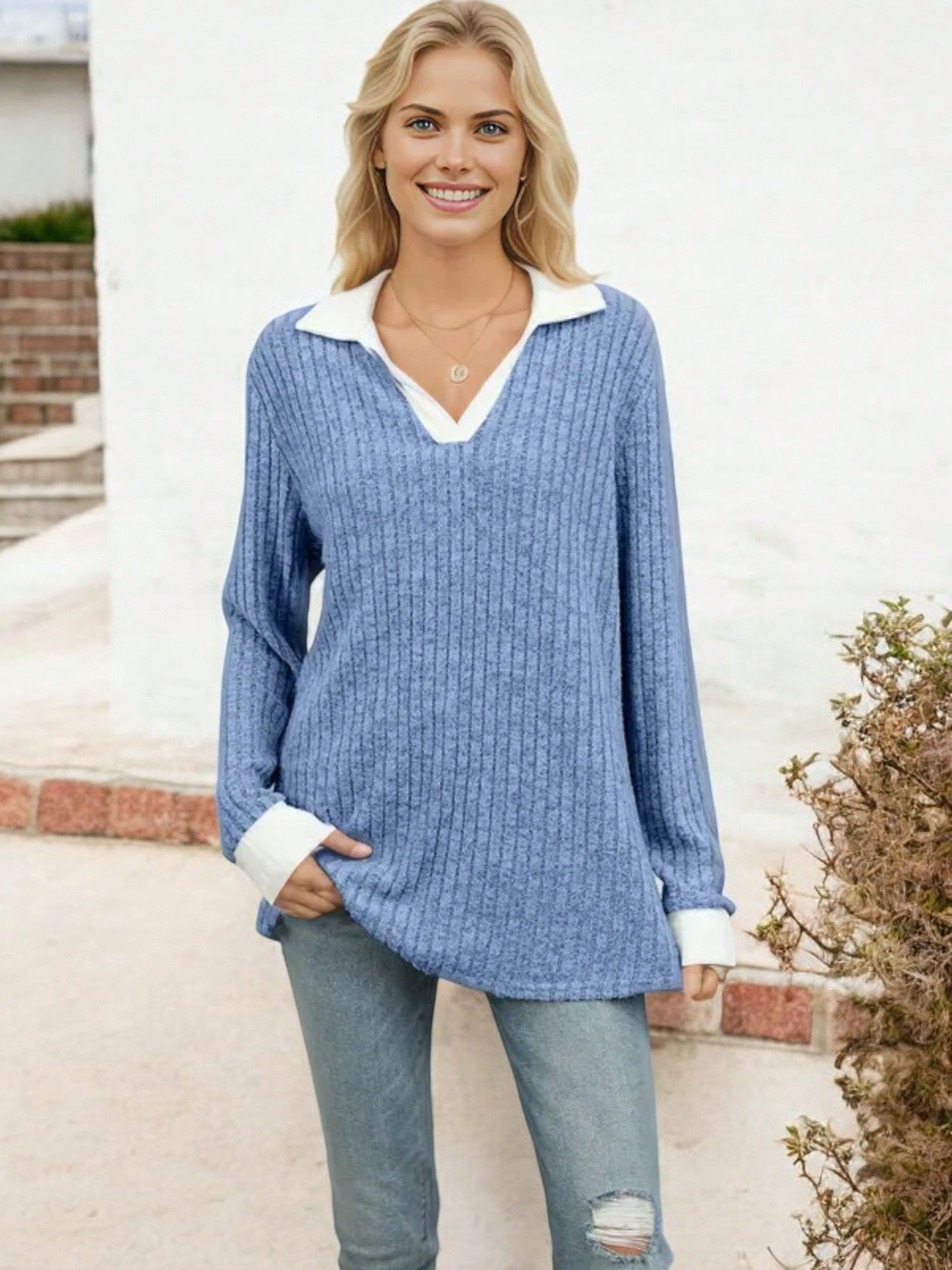 Rippstrickpullover mit Kragen und Kontrastbündchen - Bild 9 von 11