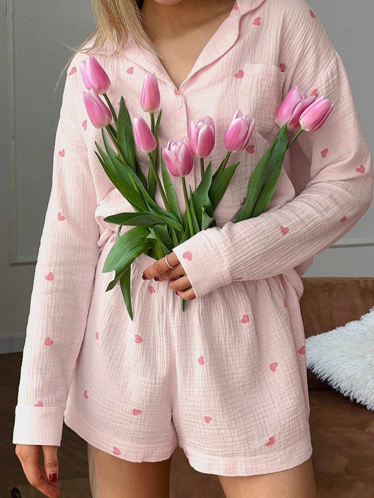 Zweiteiliges Lounge-Set mit Herz-Print für Damen, Hemd mit Knopfleiste und Gummibund - Bild 10 von 11