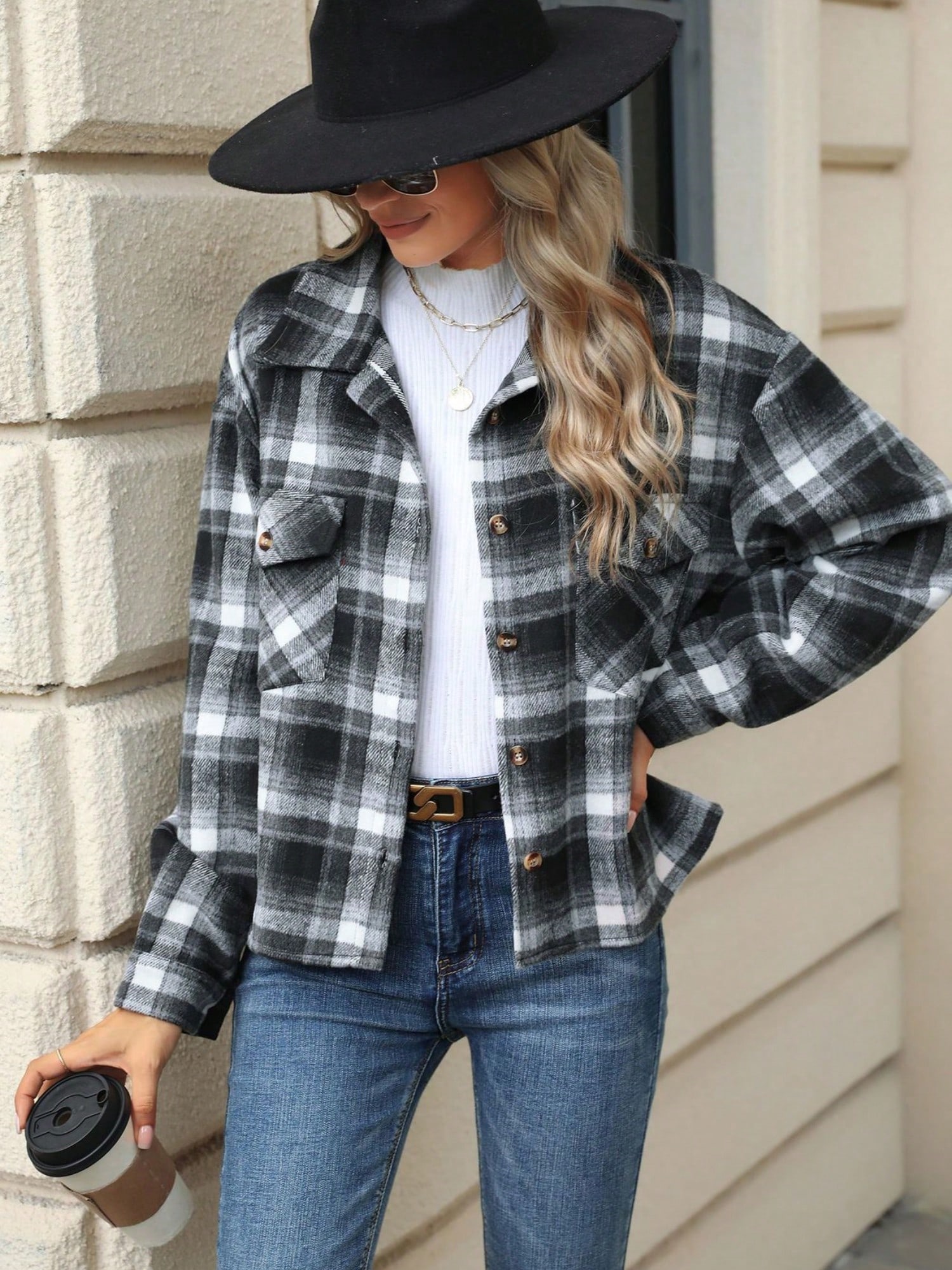 Women's Plaid Button-Up Shirt Jacket With Chest Pockets - Bild 11 von 12