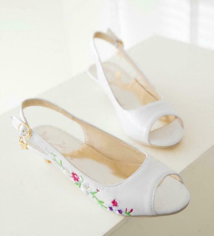 Zapatos de salón Mary Jane Lolita con hebilla al tobillo y tiras de tacón de gatito para mujer - Imagen 21 de 21