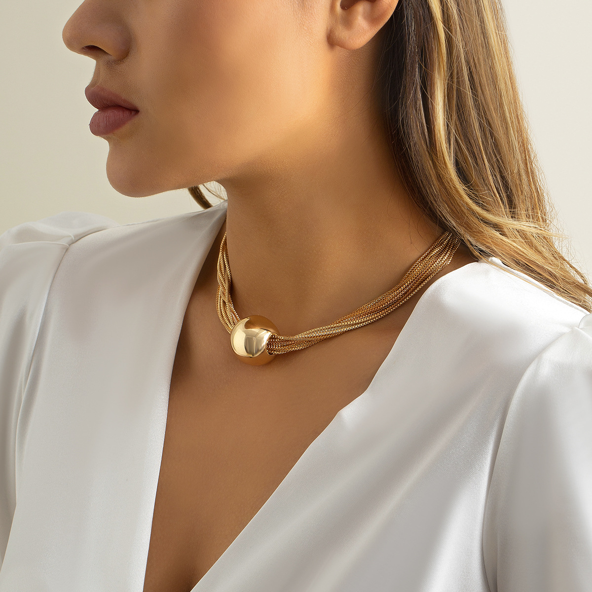 Multi Layered Layered Necklace with Niche Geometric Spherical Shape
