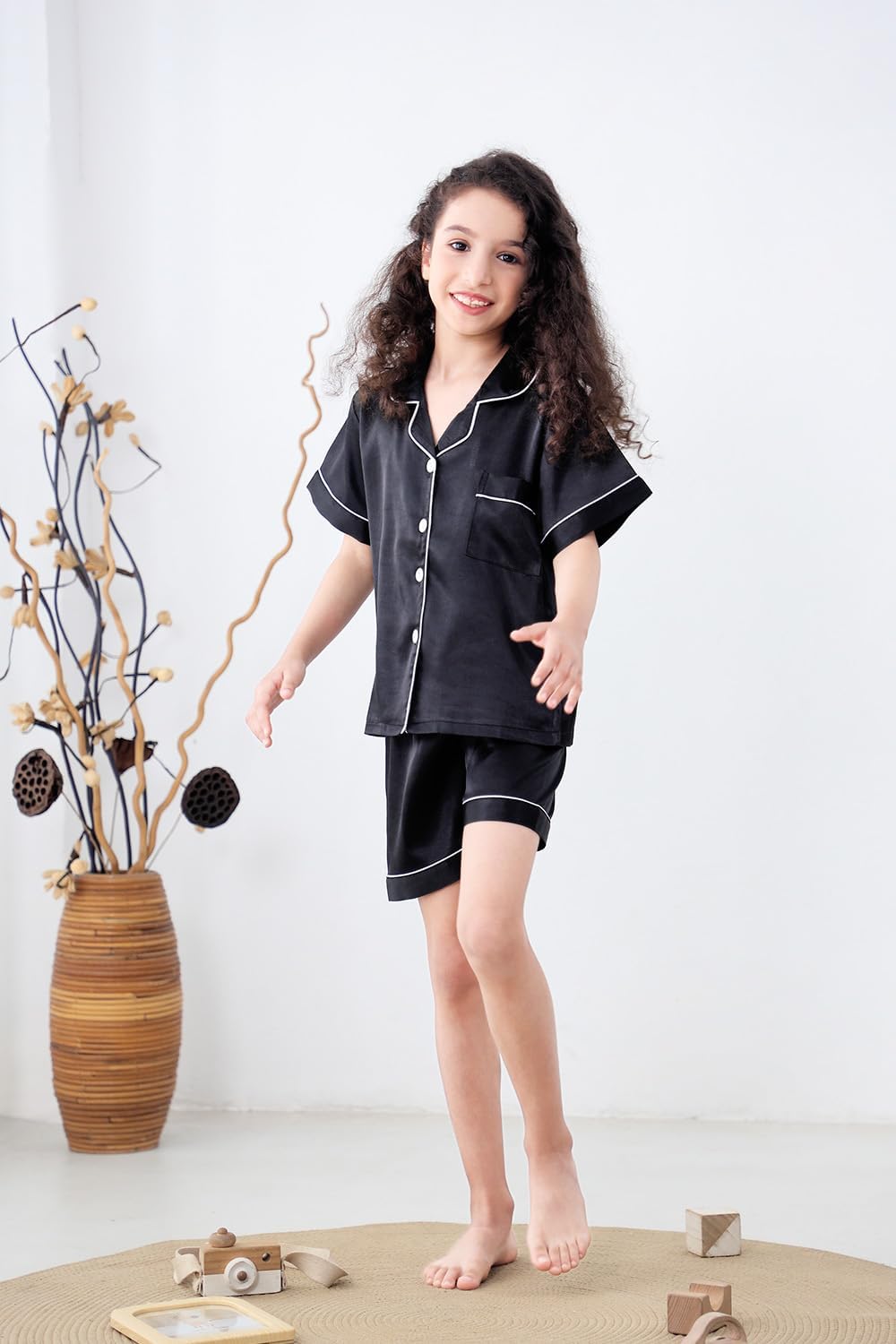 Girls Pajamas Satin Pajama Set Silk Soft Pajama Short Sleeve Sleepwear for Gift - Picture 30 of 43
