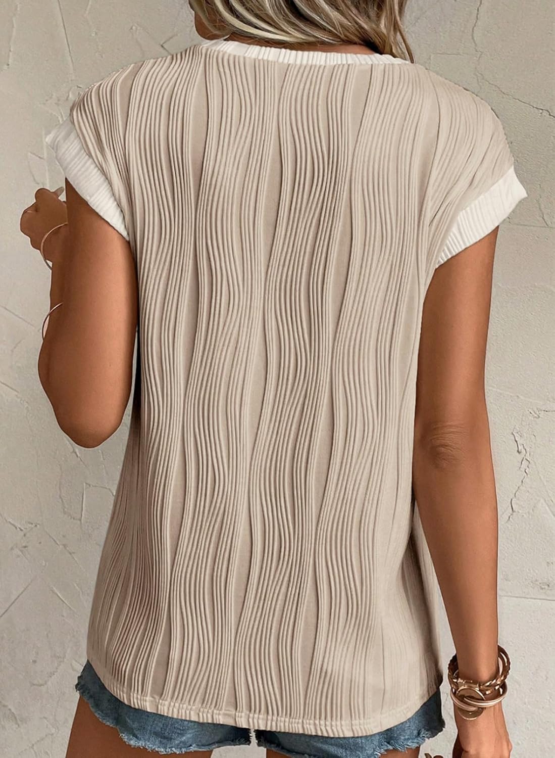 Camisetas básicas informales sueltas lisas tejidas cuello redondo texturizadas de manga corta para mujer - Imagen 74 de 122
