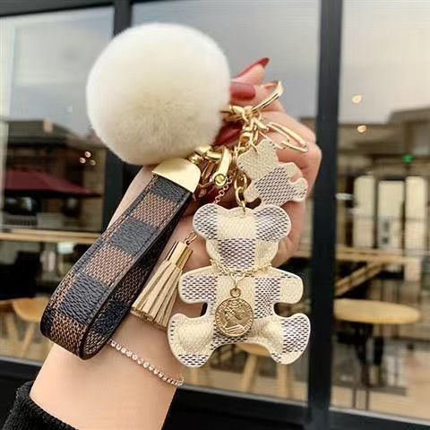 Kreativer kleiner Bär Leder Tasche Auto Schlüsselanhänger Ring Anhänger trendy weiblich - Bild 44 von 47