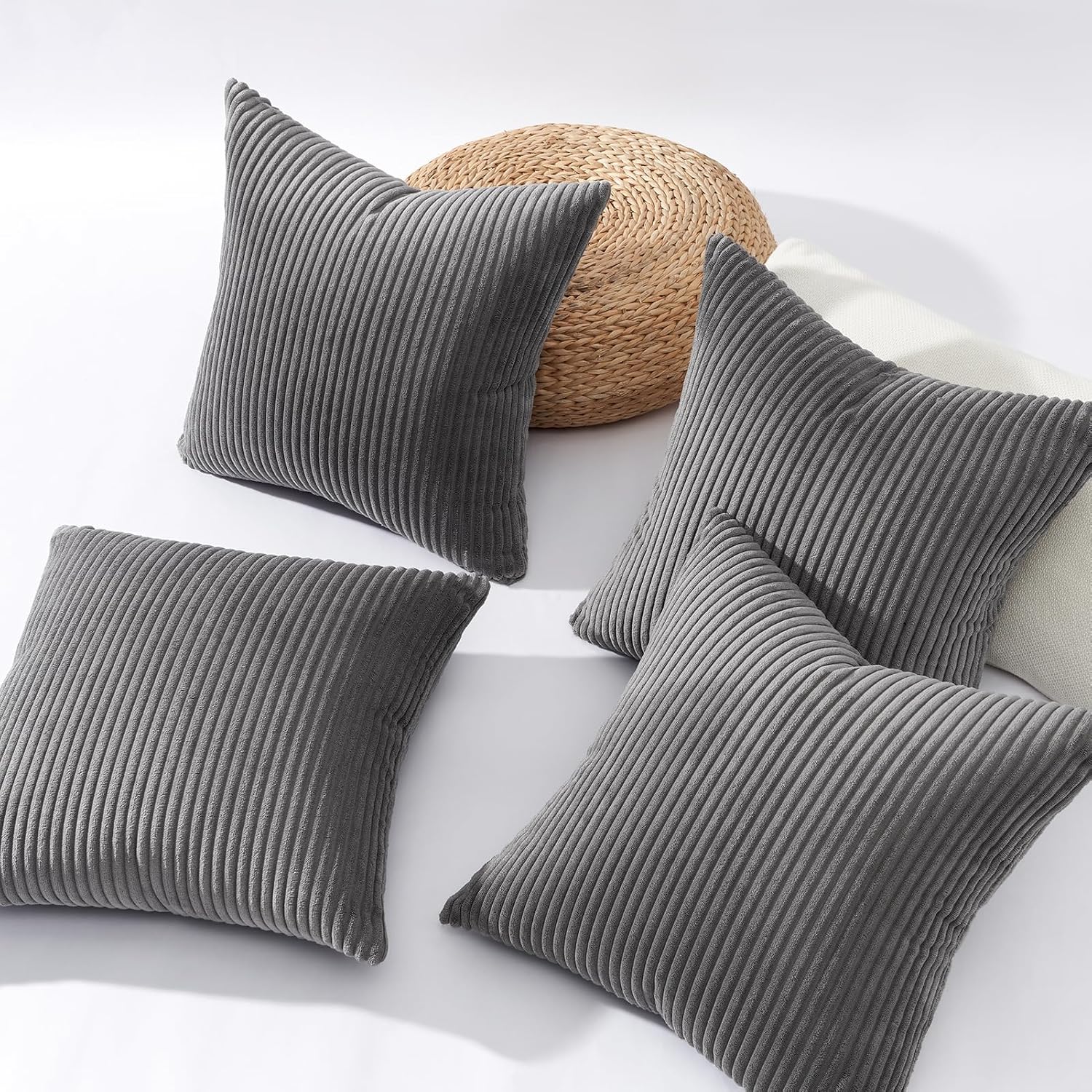 Decorative Throw Pillow Covers, Set of 4 Soft Velvet Cushion Cases for Farmhouse - Picture 30 of 181