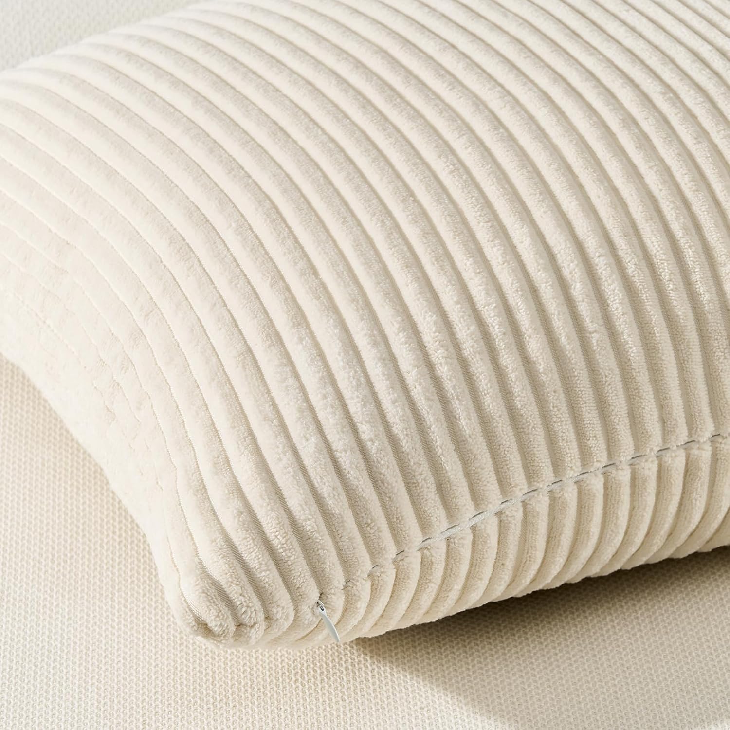 Decorative Throw Pillow Covers, Set of 4 Soft Velvet Cushion Cases for Farmhouse - Picture 77 of 181