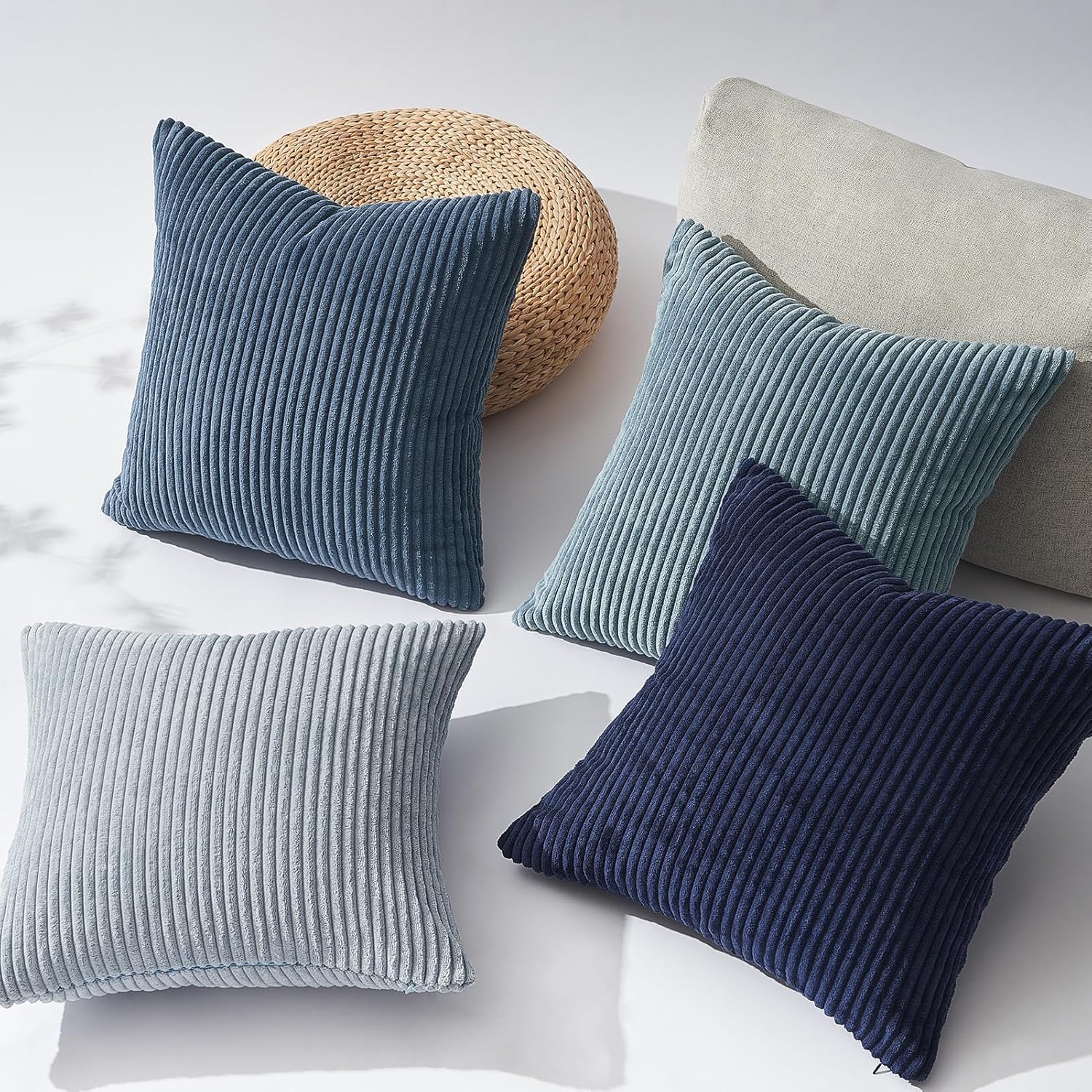Decorative Throw Pillow Covers, Set of 4 Soft Velvet Cushion Cases for Farmhouse - Picture 170 of 181