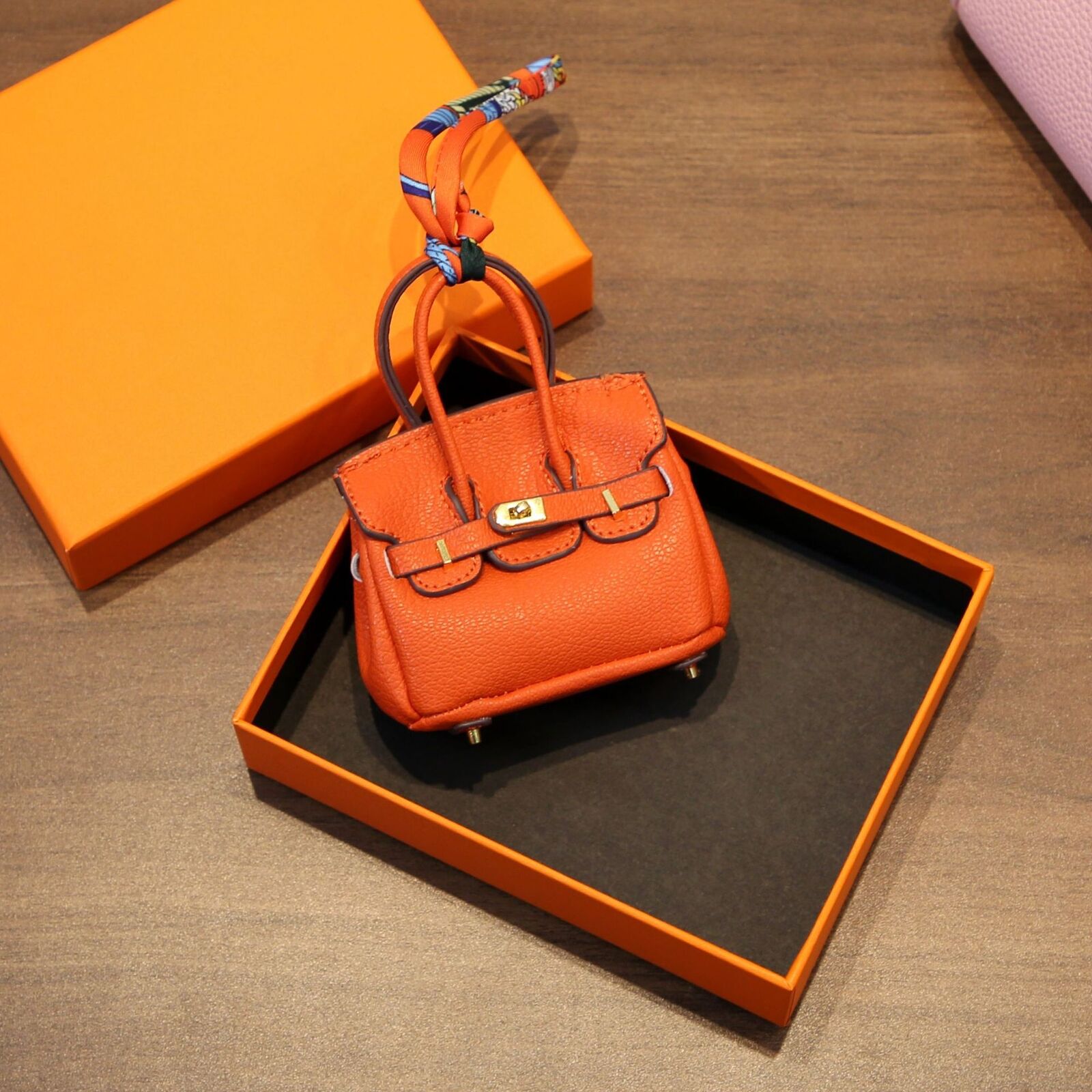 Mini Leather Handbag Keychain Coin Purse Car Pendant Platinum Bag for AirPodDs