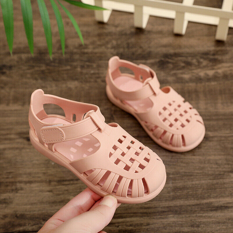 KIDS GIRLS BOYS SUMMER BEACH JELLY FLAT SANDALS CHILDRENS CLOSE TOE SHOES SIZE - Picture 34 of 40