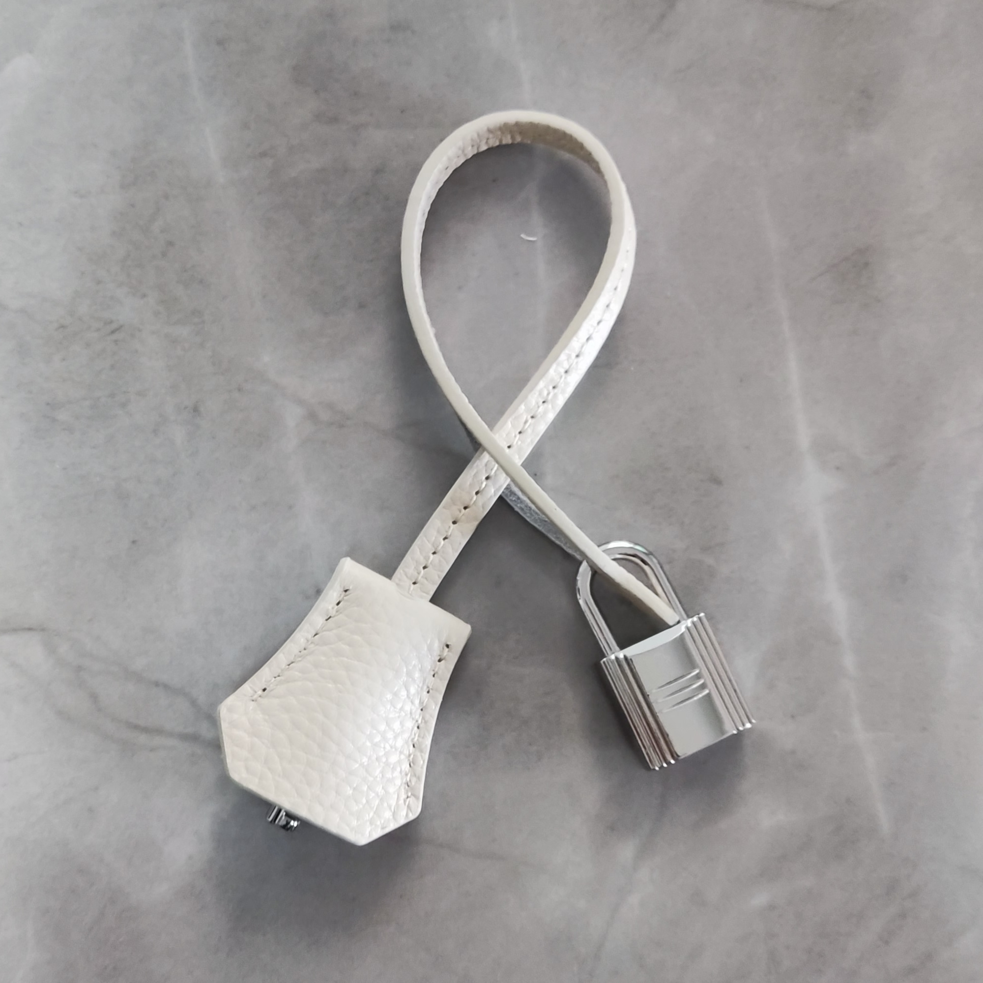 Real Cowhide Leather Clochette Bag Charm Gold/ Silver Padlock & Key for Handbags - Picture 35 of 47
