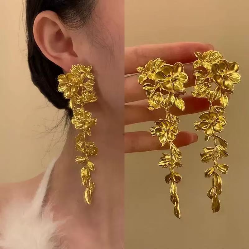 Golden Tassel Earrings for Women with Retro Temperament Ear Accessories - Picture 31 of 67