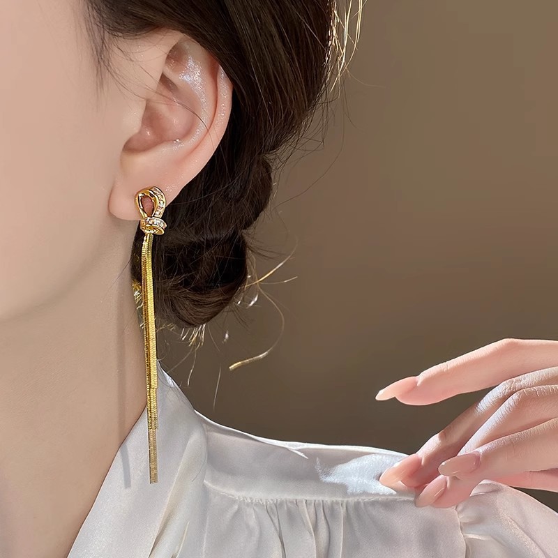 Golden Tassel Earrings for Women with Retro Temperament Ear Accessories - Picture 63 of 67