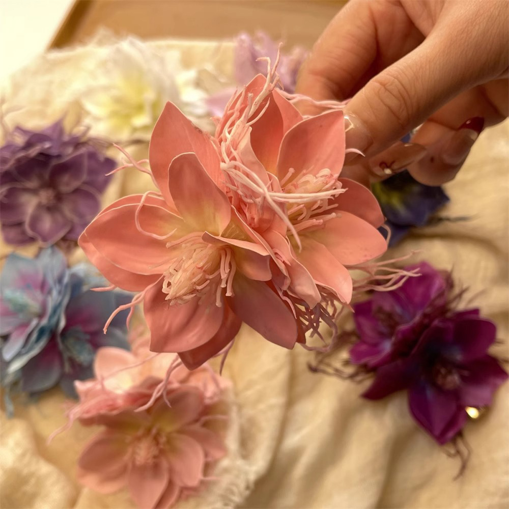 Lila Jasmin Blumen Haarspange Für Hochzeiten Und Partys Vielseitig Damenacc - Foto 26 di 26