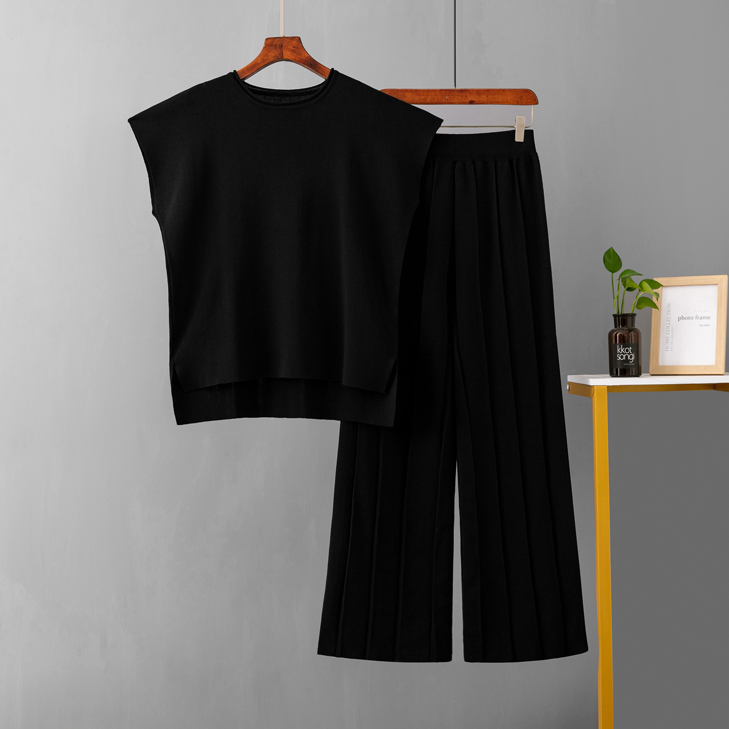 Summer New Solid Color Sleeveless Tank Top Knitted Shirt Wide Leg Pants Large