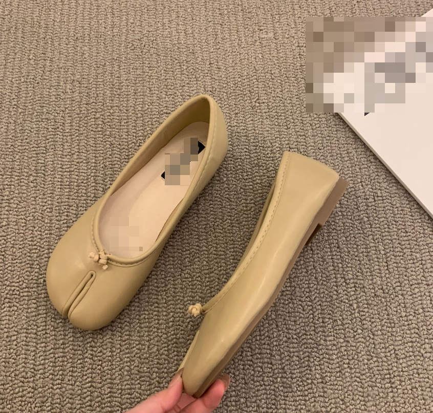 Zapatos de cancha de ballet de tacón medio con pajarita de cuero sintético de moda para mujer Tabi - Imagen 25 de 29