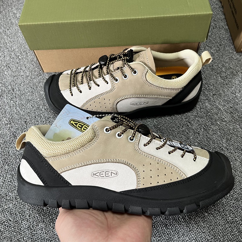 Zapatos para caminar KEEN unisex sin cordones - Mocasín cómodo de cuero genuino para hombre y mujer - Imagen 23 de 30