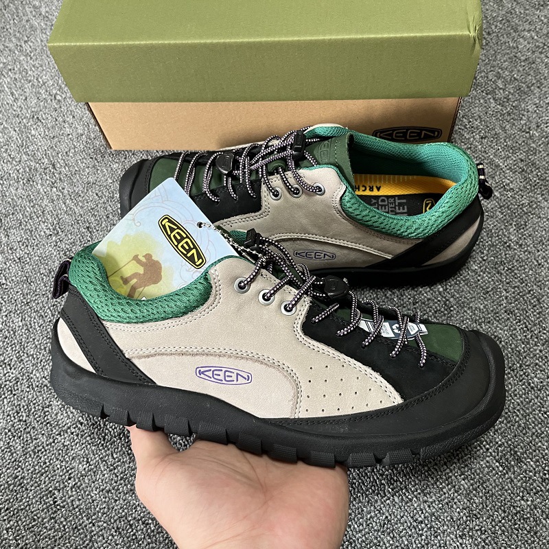 Zapatos para caminar KEEN unisex sin cordones - Mocasín cómodo de cuero genuino para hombre y mujer - Imagen 25 de 30