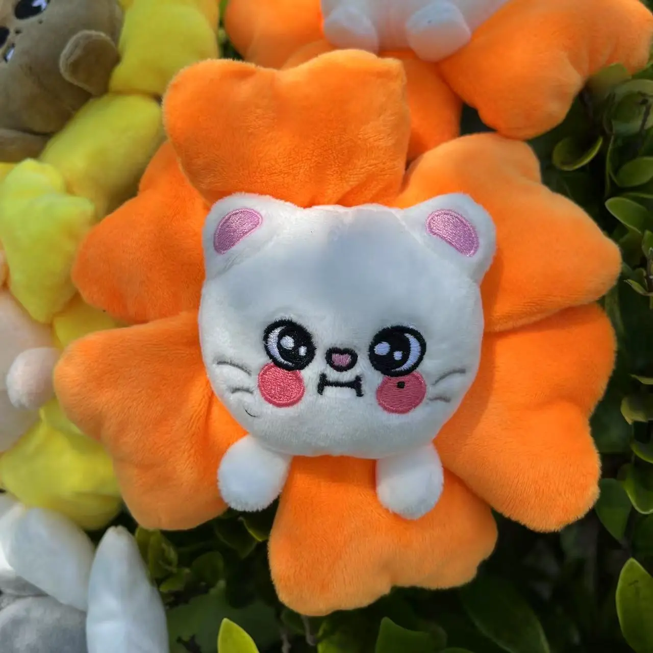 Stray Kids nuovo SKZOO borsa portaoggetti fiori astuccio peluche bambola collezione regalo - Foto 14 di 14