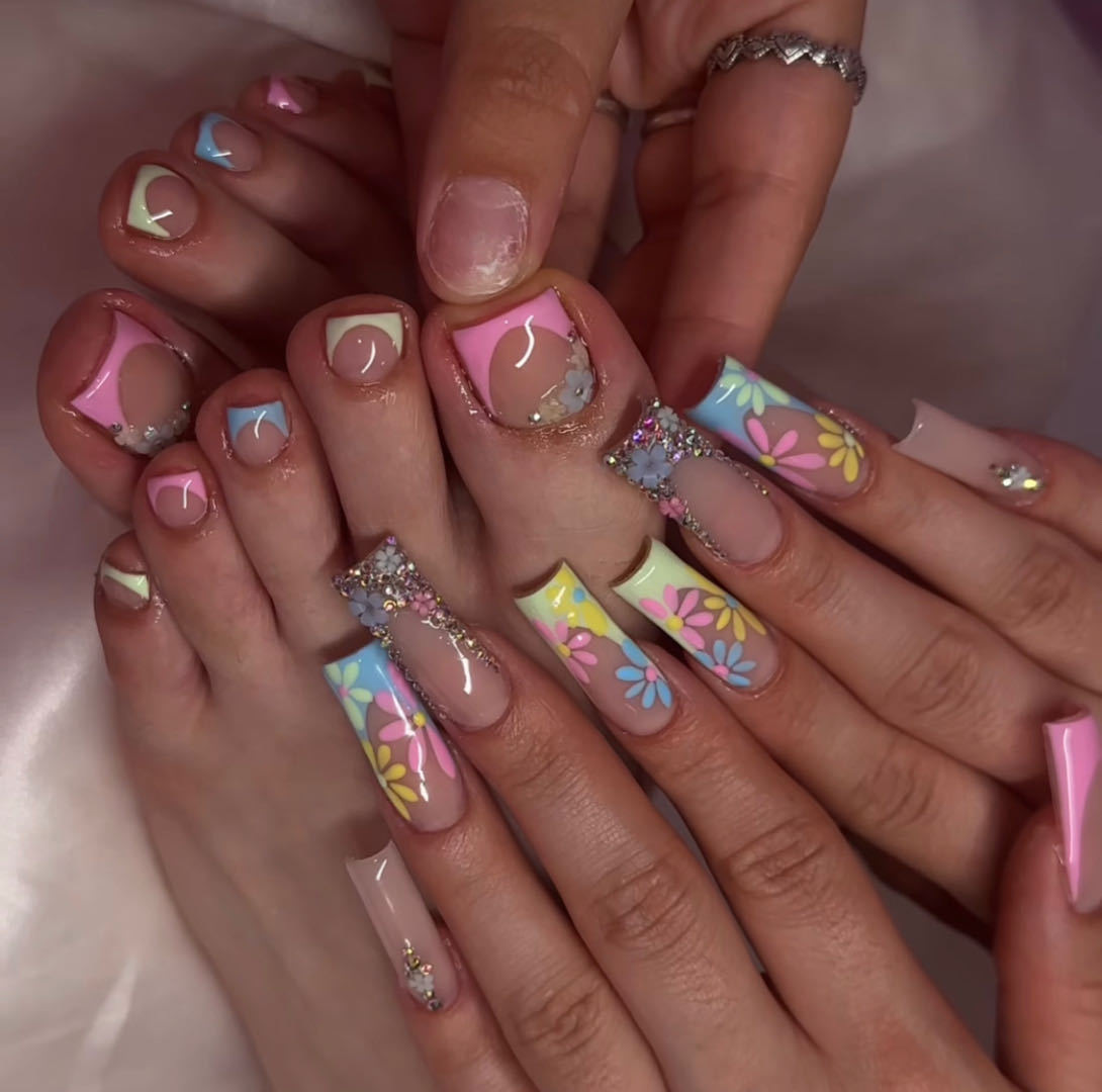 Finger and Toe Press-On Fake Nail Rainbow Flowers Diamonds F