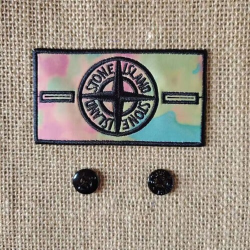 Stone Islands Reflective badge Colour change 15c when warm' Armlet badge Button* - Picture 15 of 21