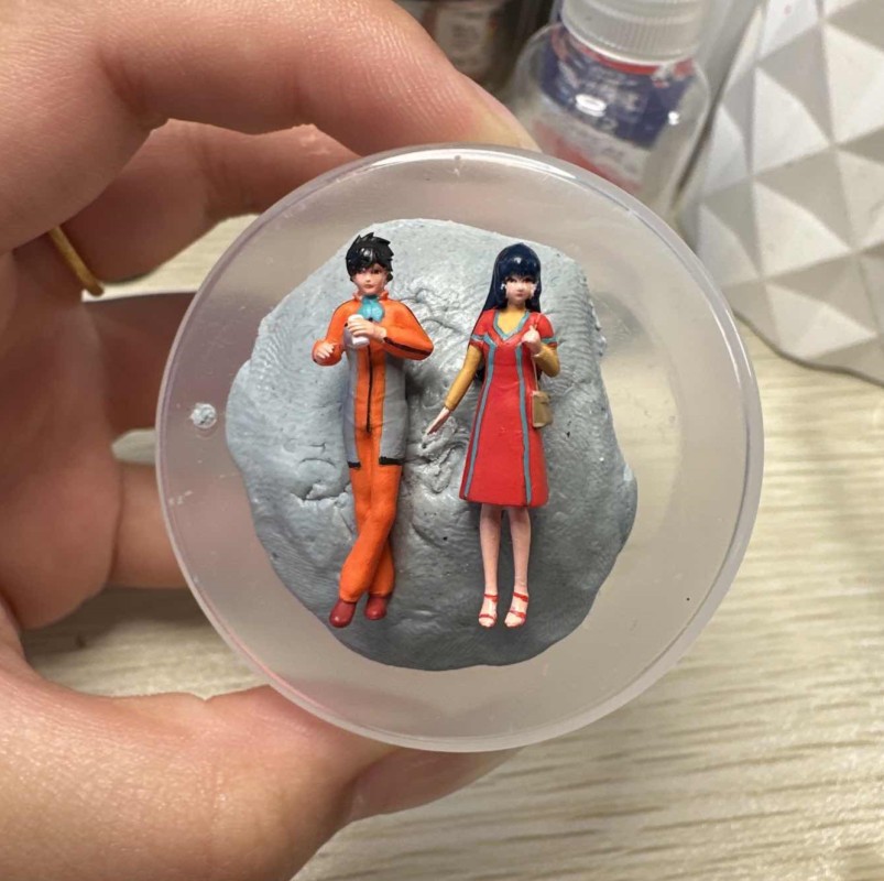 1/64 1/87 1/43 1/72 1/35 1/32 Girl Man Miniatures Scene Figure Model For Cars - Picture 7 of 9