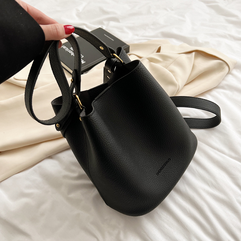 Stylish Women’s Shoulder Bag – Luxe Commuter Tote & Simple Bucket Bag Set