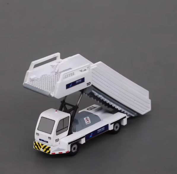 Camión escalera aeropuerto escala 1/400 hecho a mano impreso acabado modelado 3D coche - Imagen 19 de 26