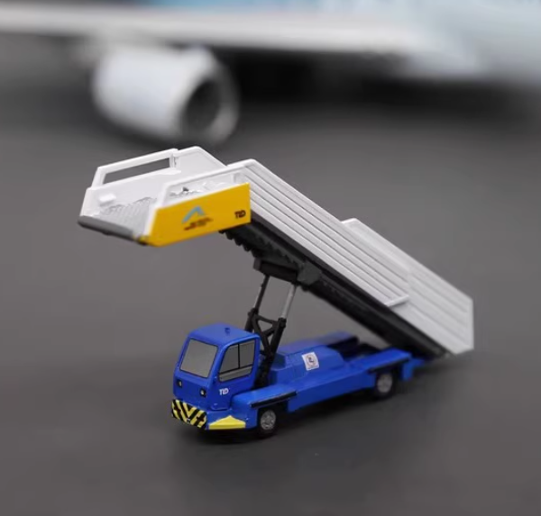 Camión escalera aeropuerto escala 1/400 hecho a mano impreso acabado modelado 3D coche - Imagen 26 de 26