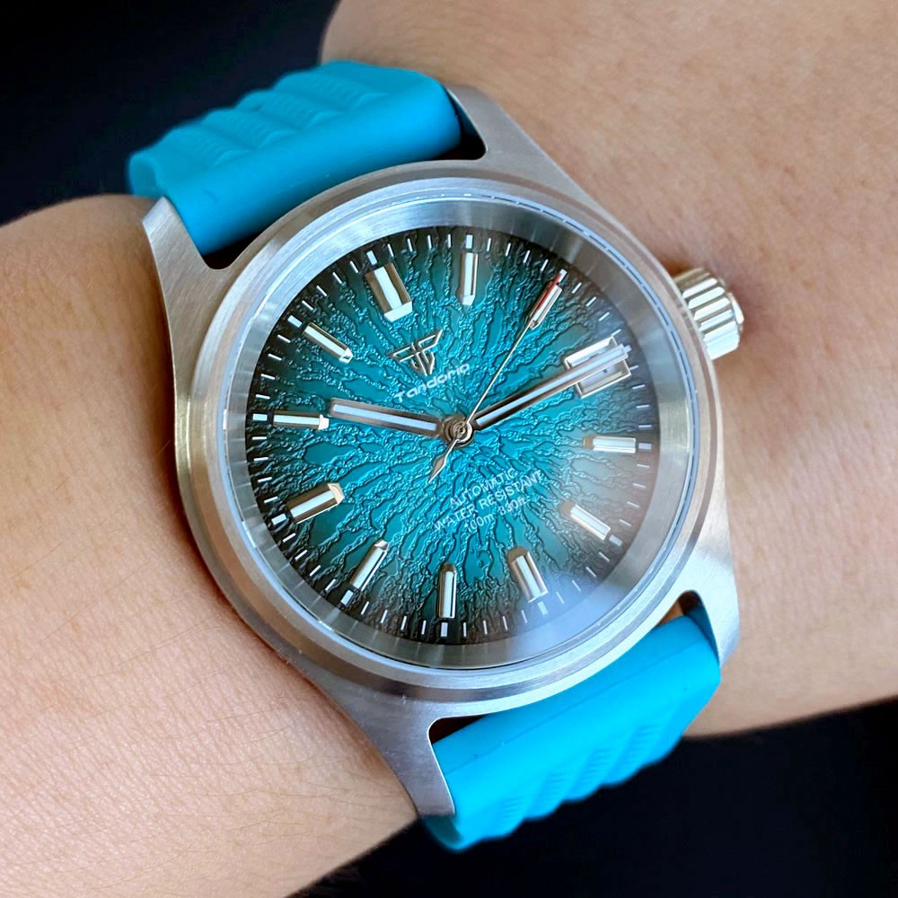 Blue Red Multicolor Dial Tandorio 36mm Lume NH35 200M Diving Automatic Men Watch