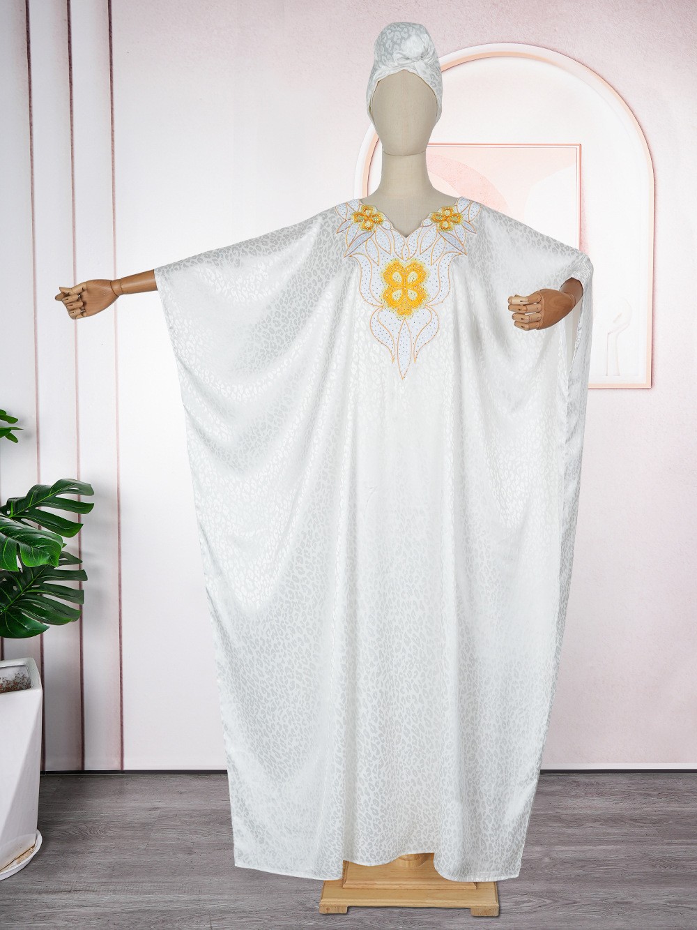 Plus Size African Women Embroidery Long Dress Hijab Abaya Kaftan Robe Wedding